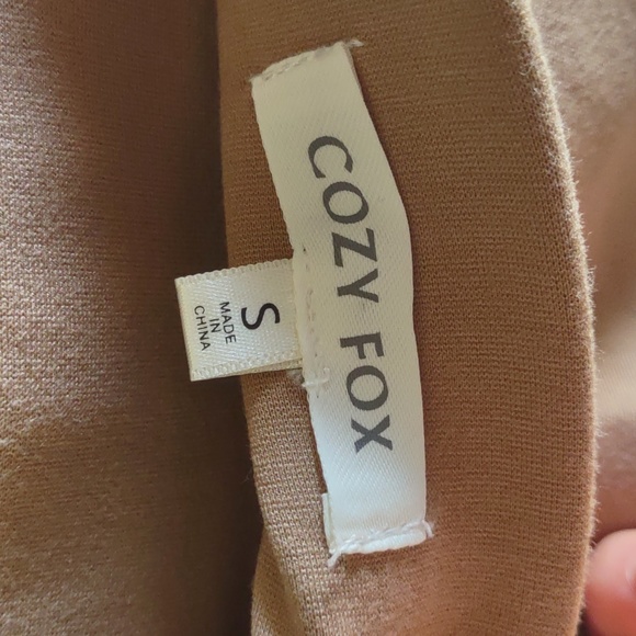 Cozy Fox Tan Mini skirt S - Picture 2 of 5